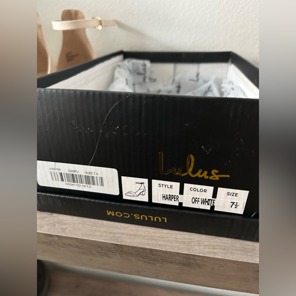 Harper Lulu’s Block Heel - Picture 4 of 5